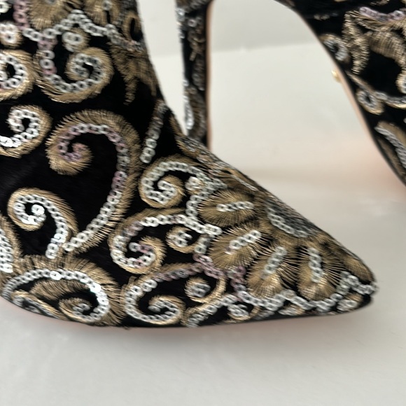 Raye Logan Mule in Black Brocade and Dust Bag - Picture 4 of 15